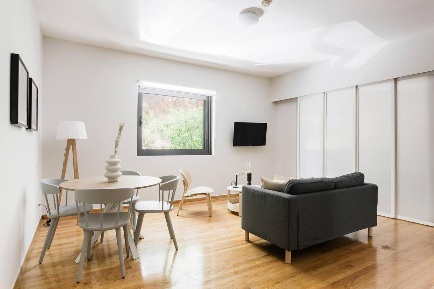 The Hill By Zoia Living Apartment Athens Luaran gambar